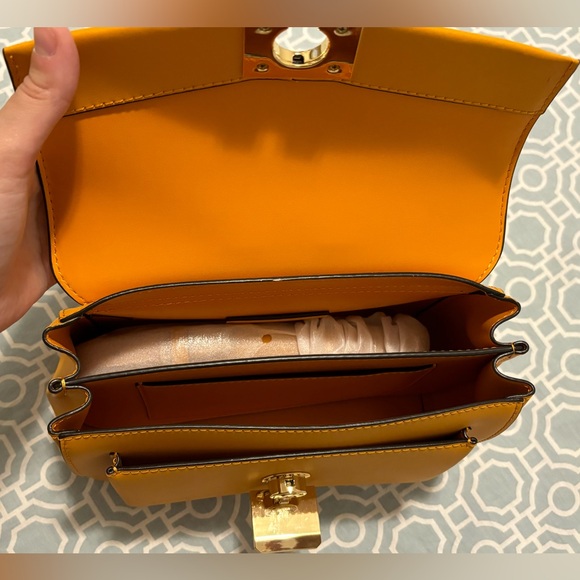 Michael Kors Lola Bag Medium - Picture 8 of 8